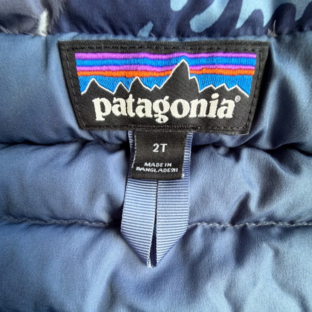Patagonia Toddler Down Sweater Jacket‎ 2T Blue Wave Camo Puffer Coat